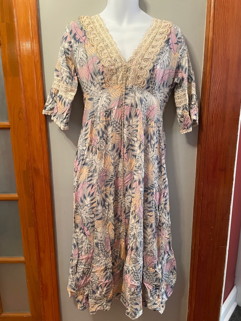 KEMI Crochet Trim Tropical Boho Hippie Coastal Maxi Vneck Lightweight Dress